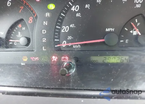 2003 Toyota Camry Xle z USA, uszkodzony, nr VIN 4T1BE30KX3U769921